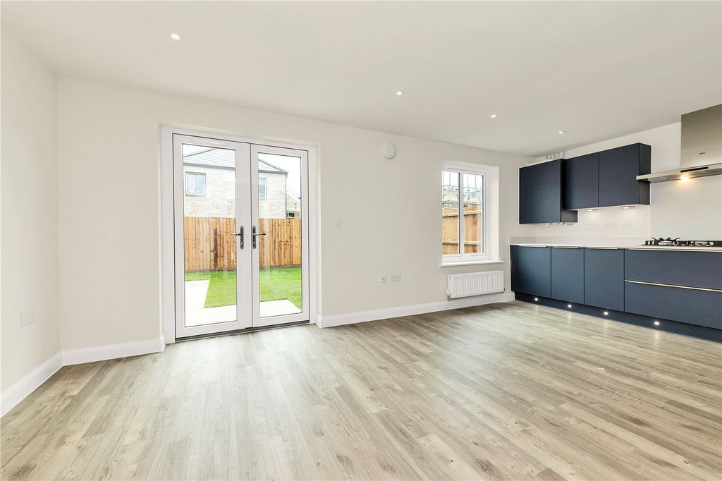 Property photo 3 of 11 Picture No. 01