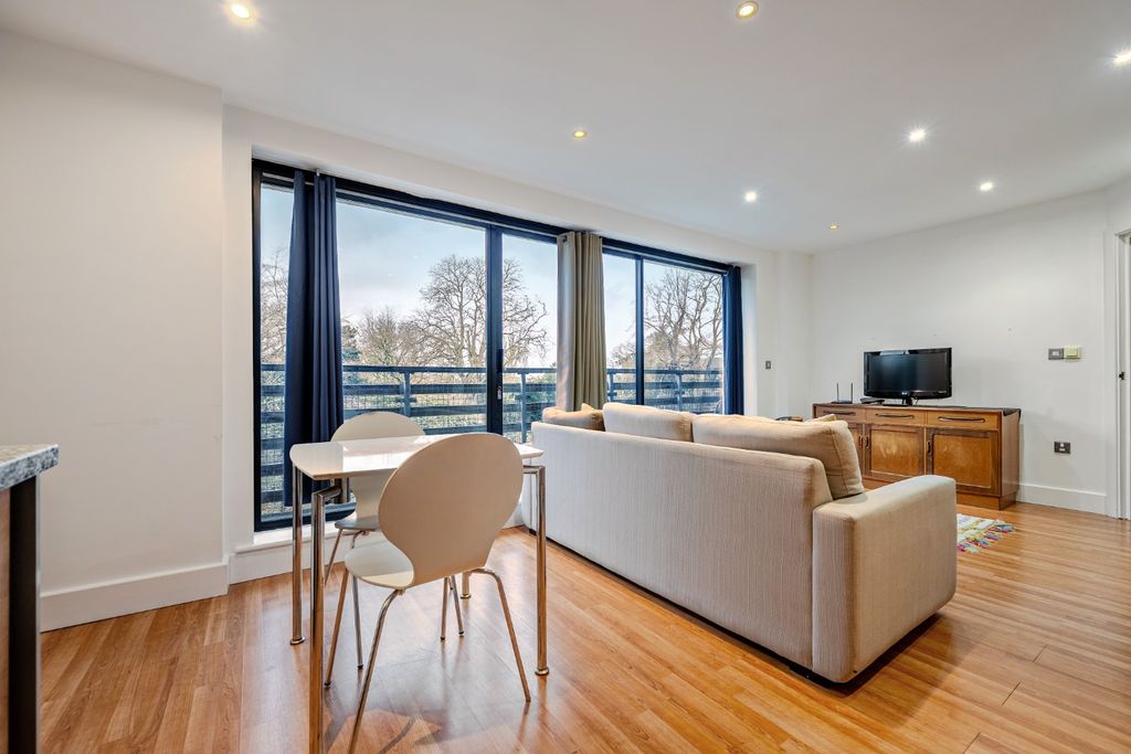 Property photo 3 of 12 3453613