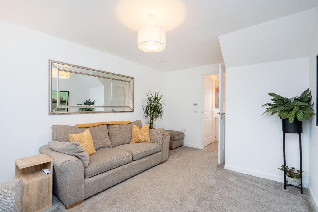 Property photo 3 of 32 4488777