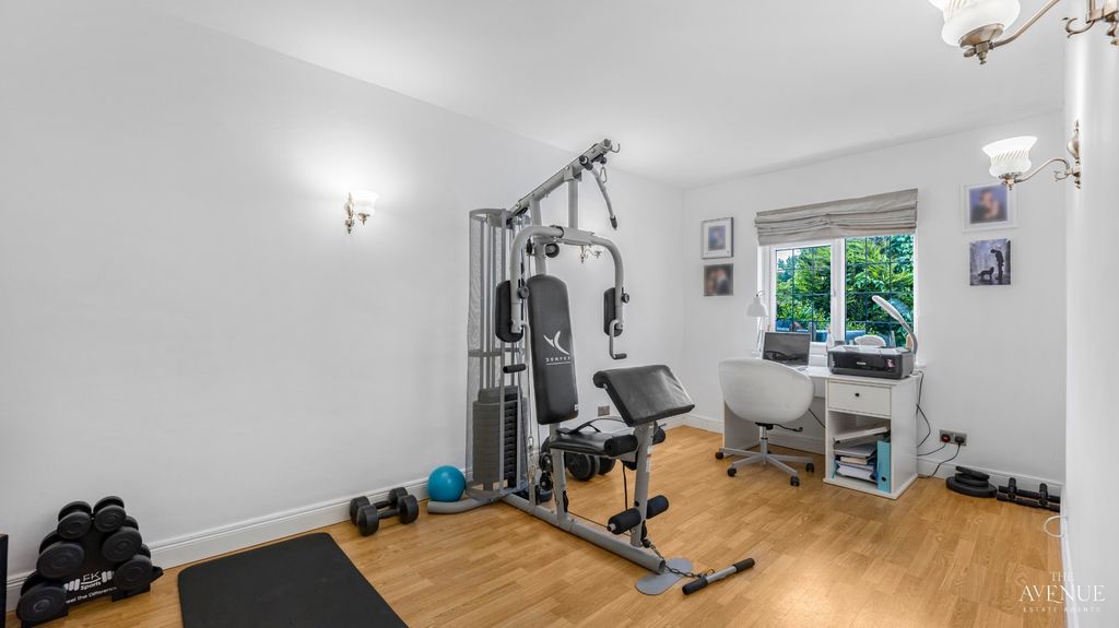 Property photo 3 of 33 3436599