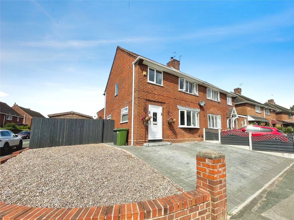 Property photo 1 of 14 External