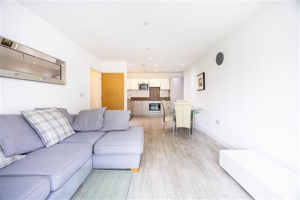 Property photo 1 of 13 (Main)