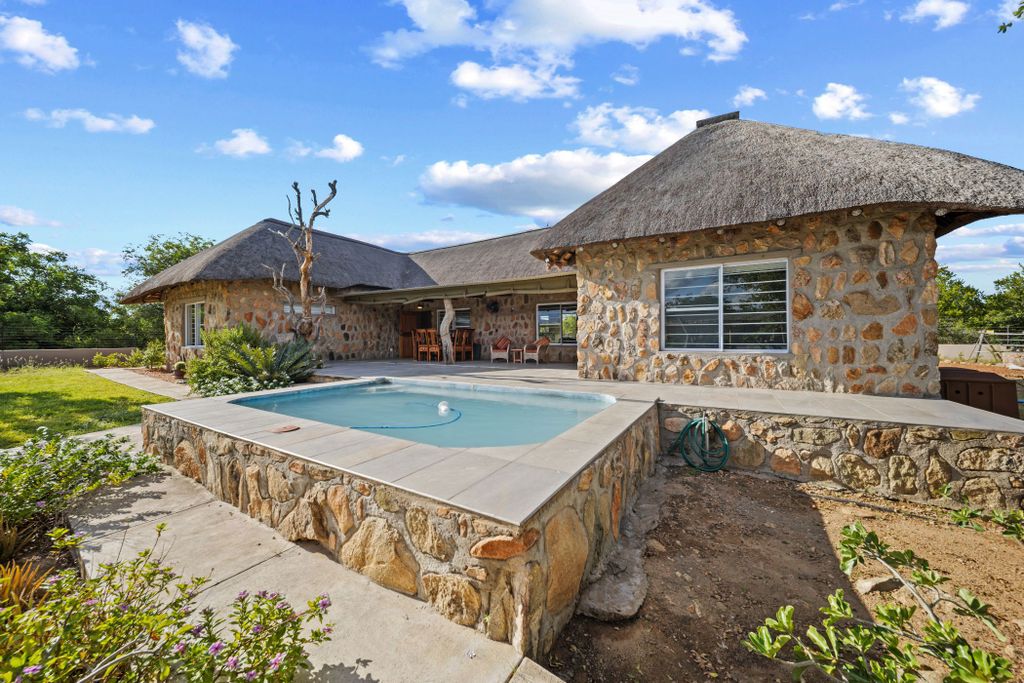 Property photo 3 of 80 1Hs1730211