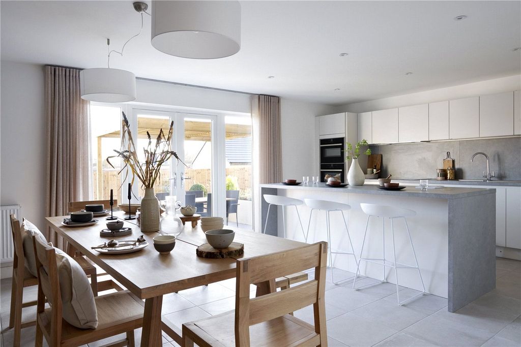 Property photo 2 of 14 Picture No. 02