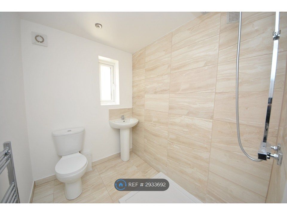 Property photo 3 of 3