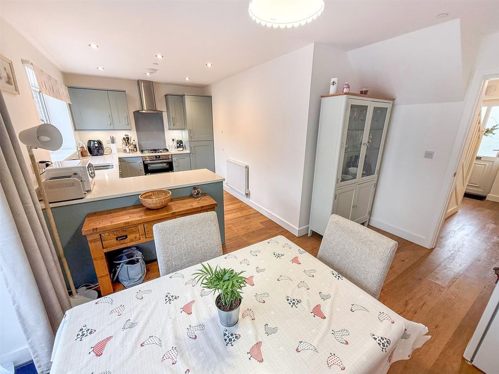 Property photo 3 of 29 Kitchen/Dining Room