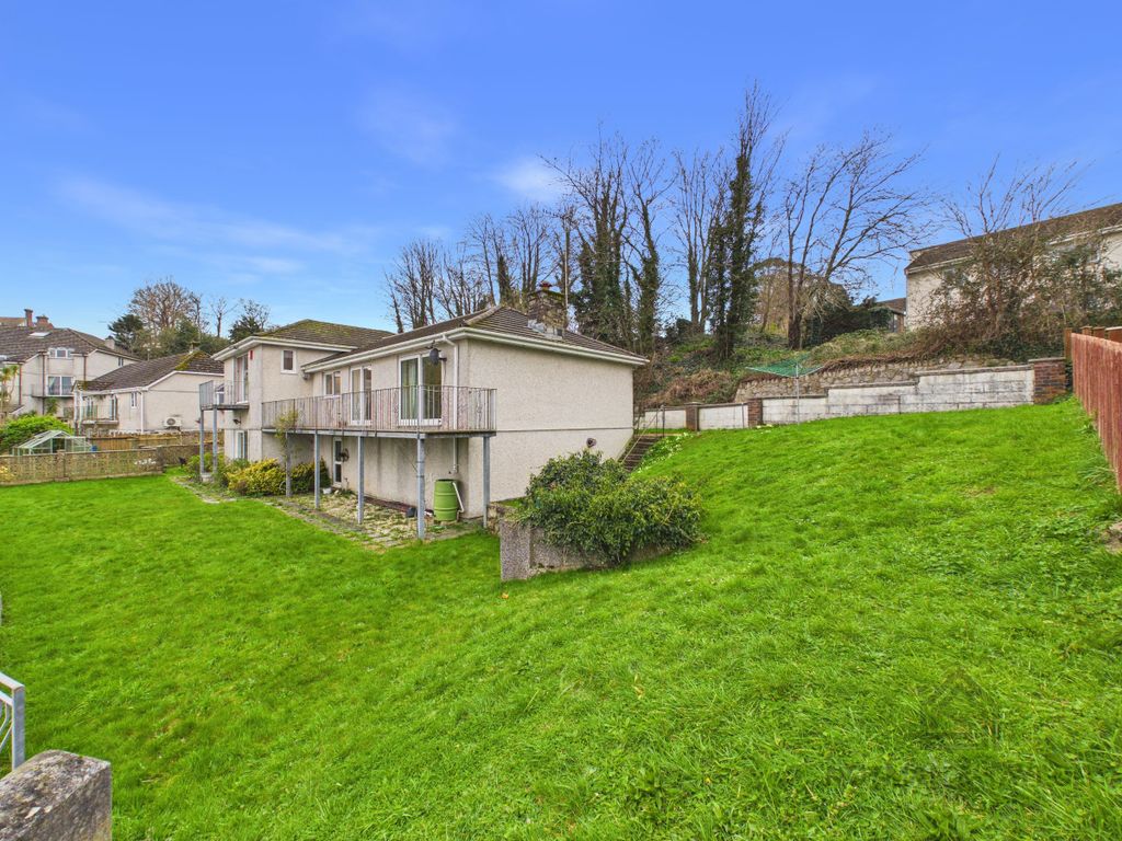 Property photo 2 of 34