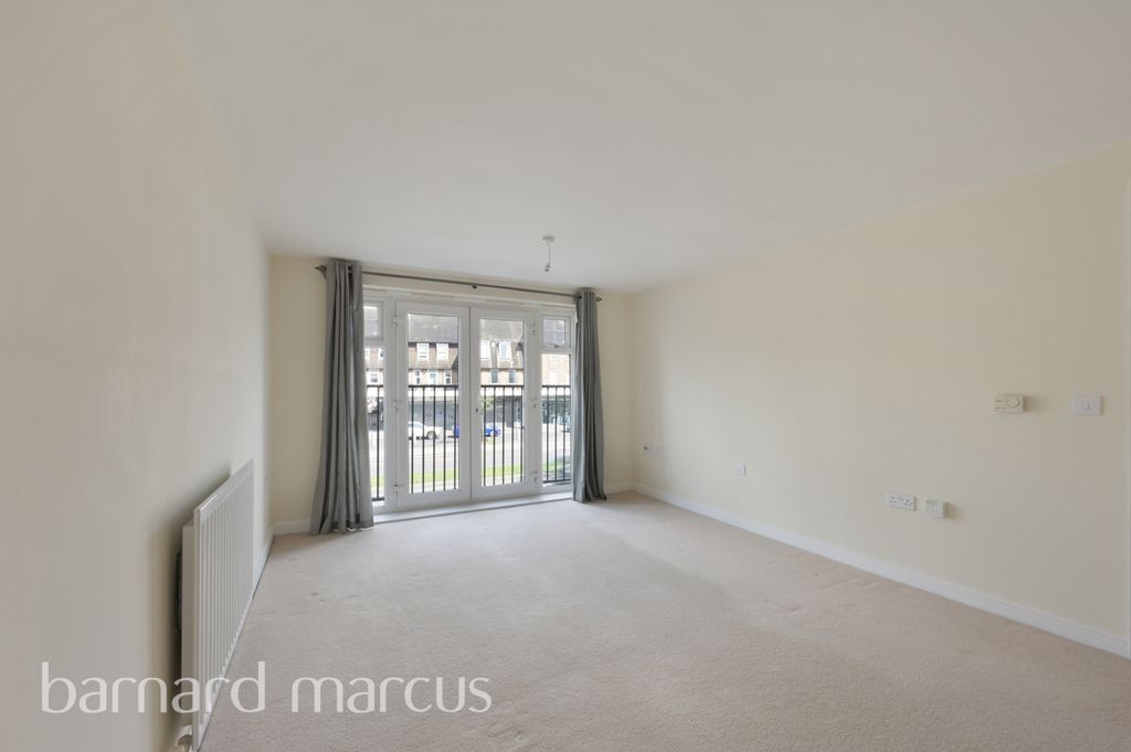 Property photo 1 of 8 Reception Room