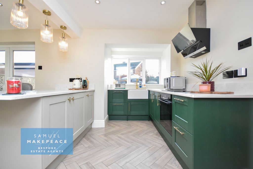 Property photo 3 of 29 Gallery