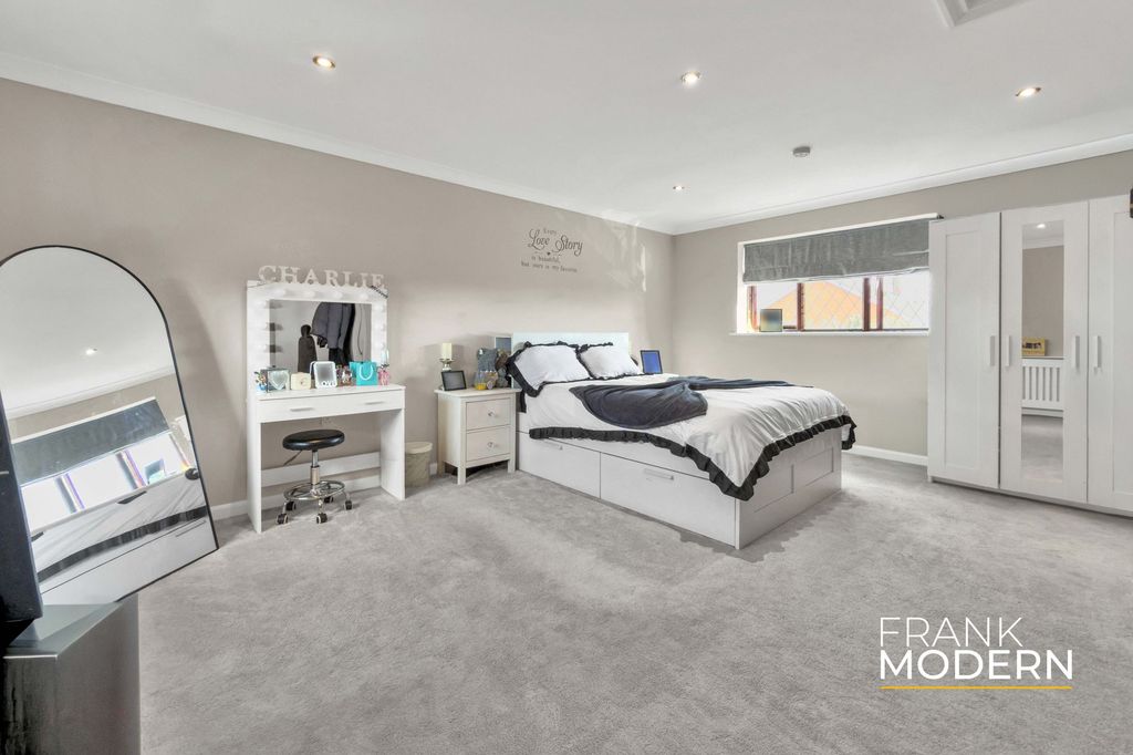 Property photo 3 of 54 Bedroom One