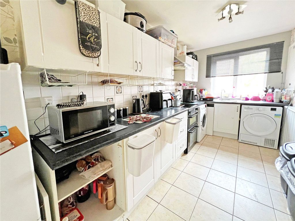 Property photo 3 of 9 Picture No. 17