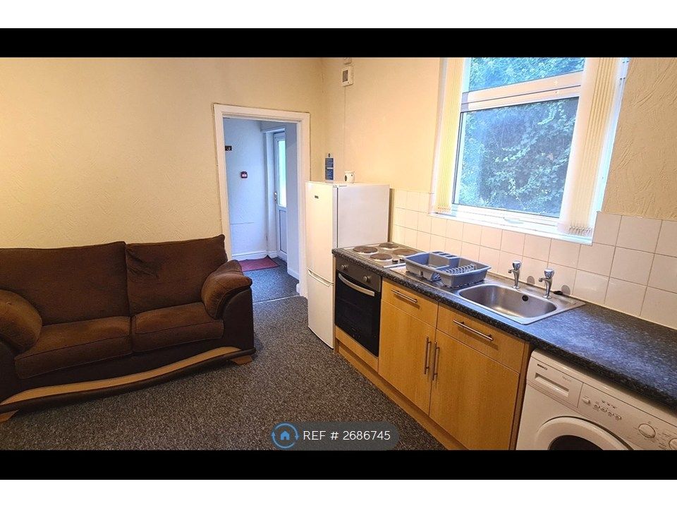 Property photo 3 of 6