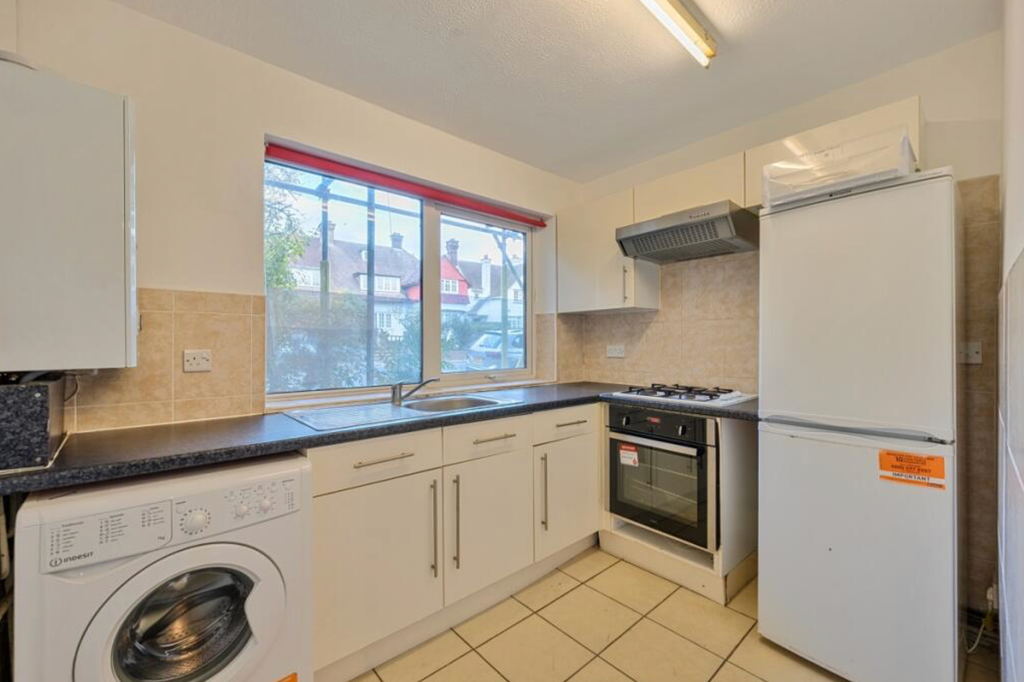 Property photo 2 of 8 Screenshot 2025-12-11 At 10.03.18