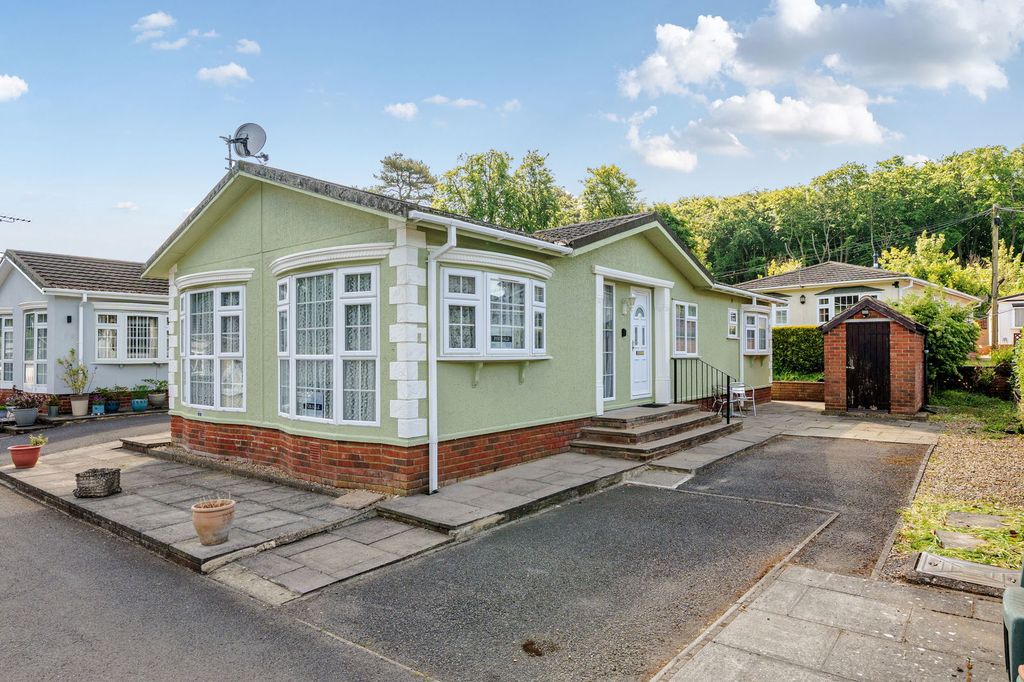 Property photo 1 of 20