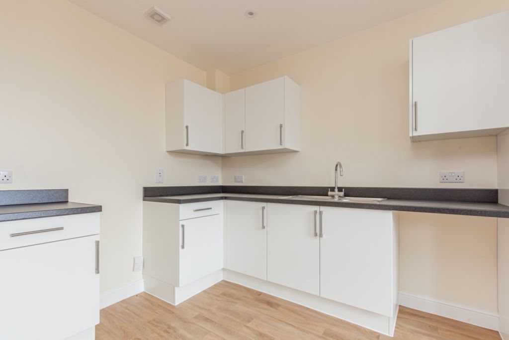 Property photo 3 of 8 125188-Std