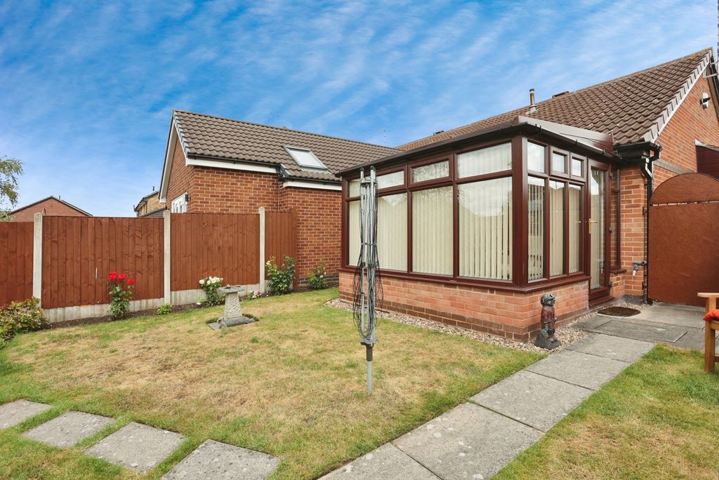 Property photo 3 of 17 Photo