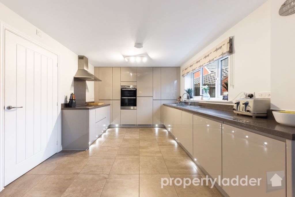 Property photo 2 of 23 Pl-8