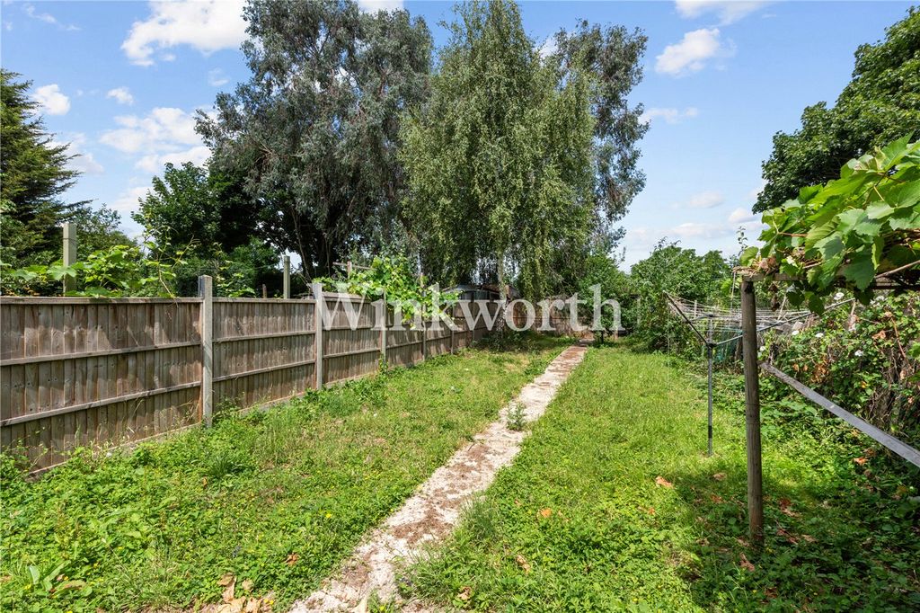 Property photo 3 of 8 Picture No. 30
