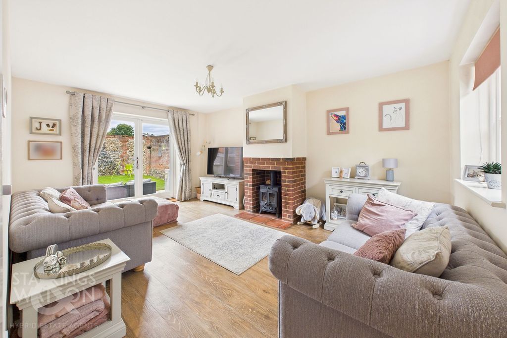 Property photo 3 of 19