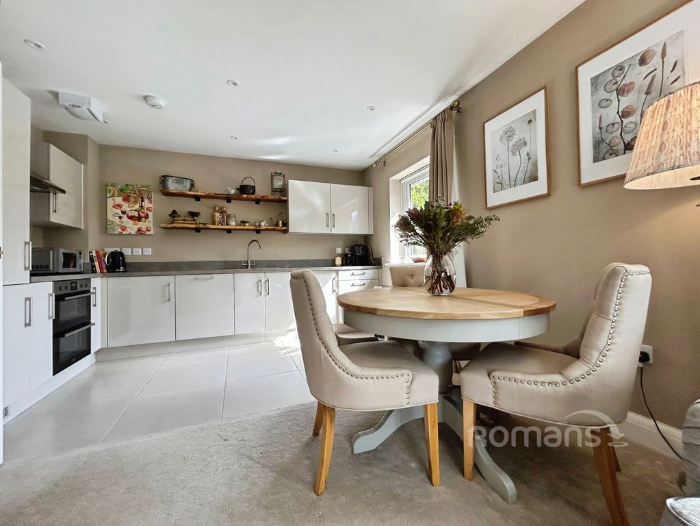 Property photo 3 of 12 Pbox-Img.Jpg