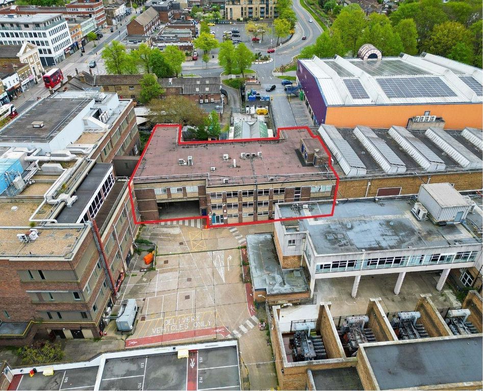 Property photo 1 of 9