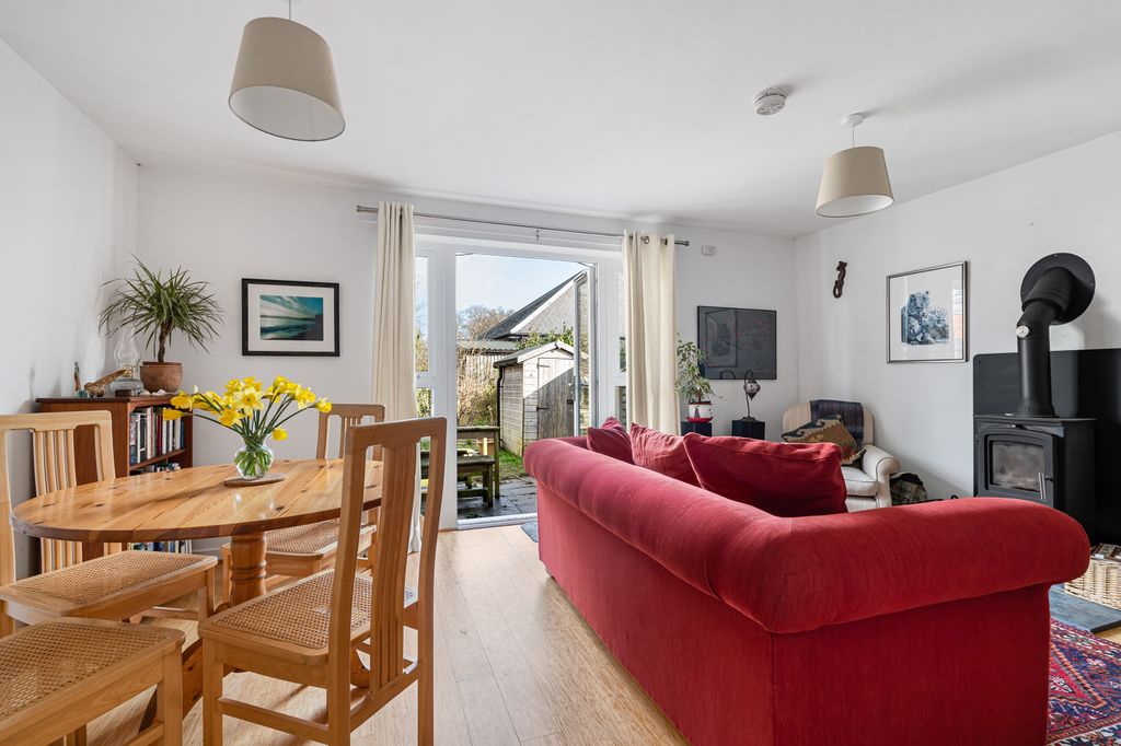 Property photo 2 of 23 Living Room