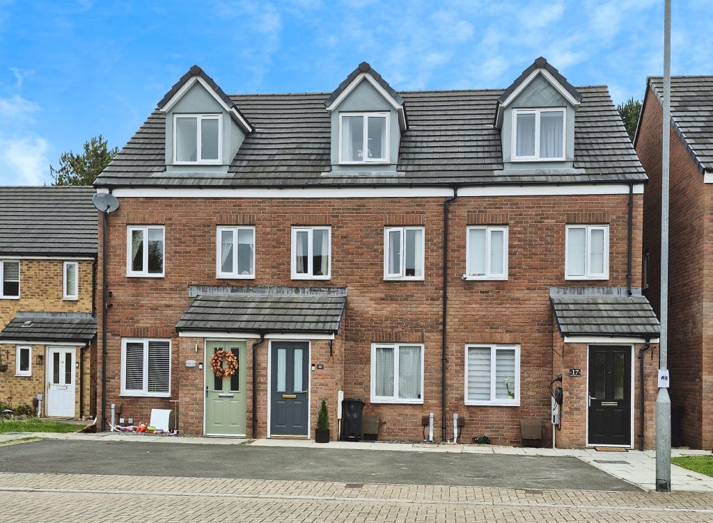 Property photo 1 of 36