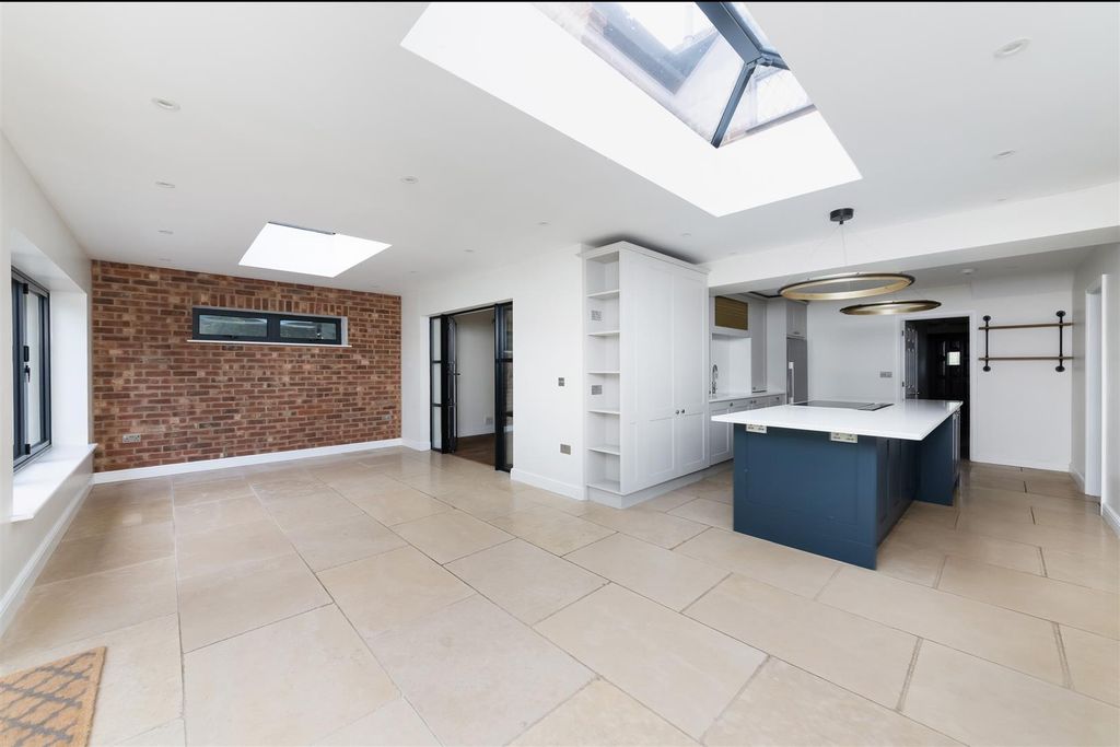 Property photo 2 of 21 Er6A2912.Jpg