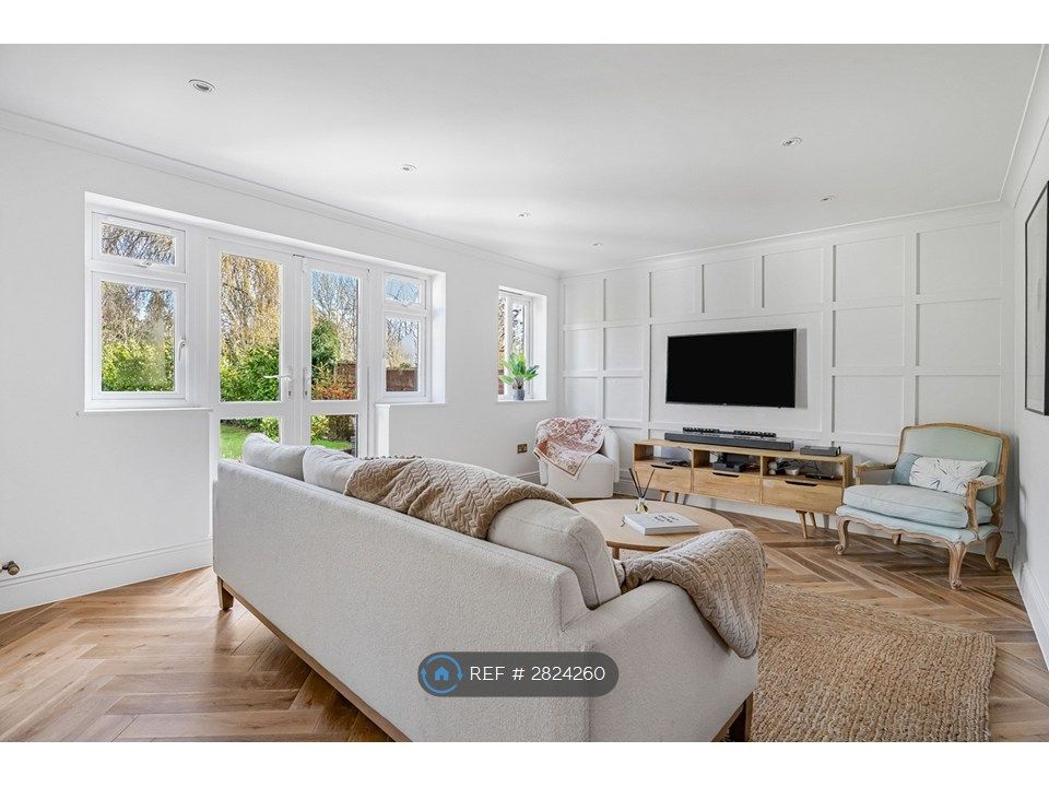 Property photo 2 of 35