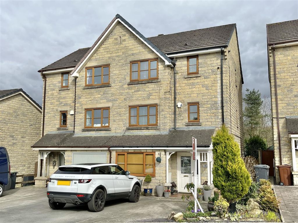 Property photo 1 of 16 Front View