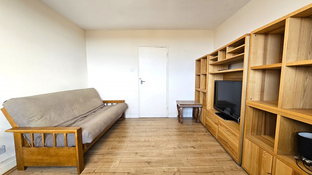 Property photo 3 of 14 Gallery