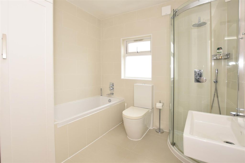 Property photo 2 of 12 Bathroom.Jpg