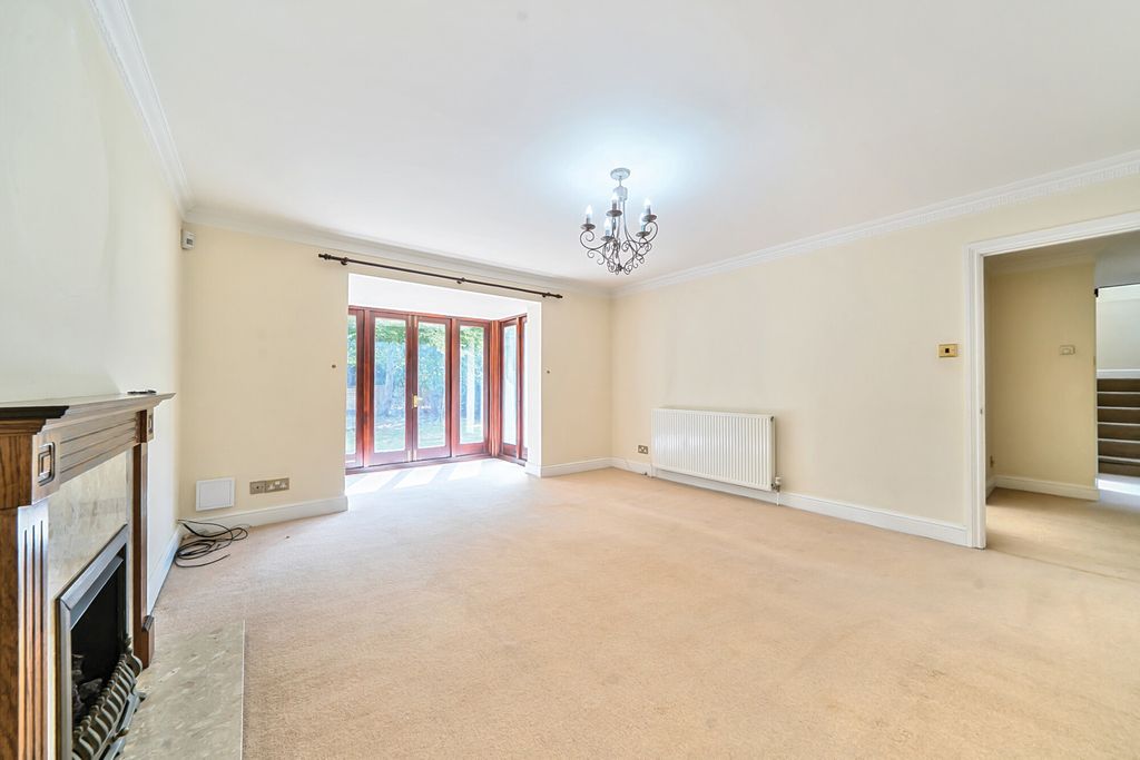 Property photo 2 of 22 1332297-17-68877F...