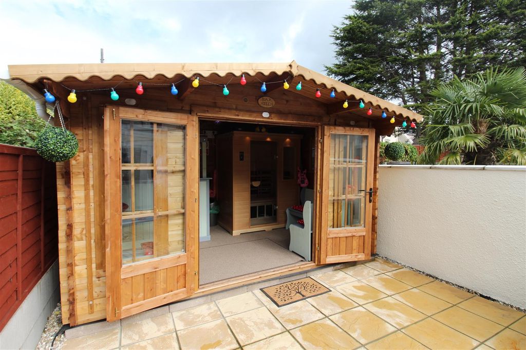 Property photo 3 of 17 Img_8835.Jpg