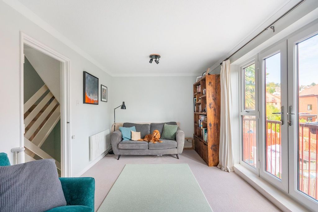 Property photo 3 of 37 4W0Csi - Sitting Room E.Jpg