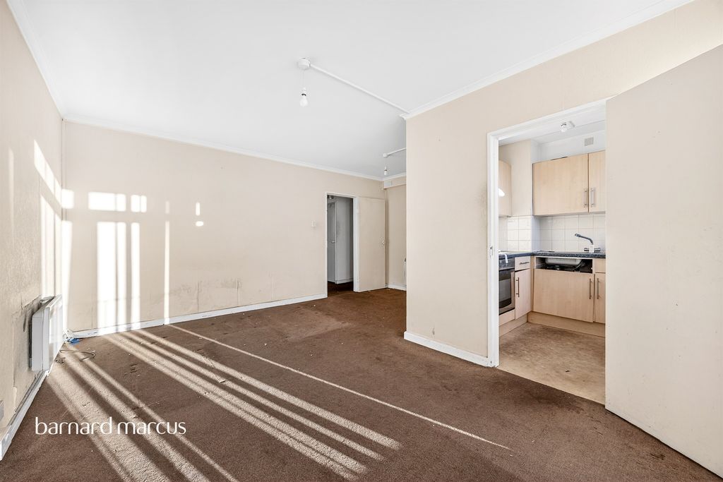 Property photo 3 of 9