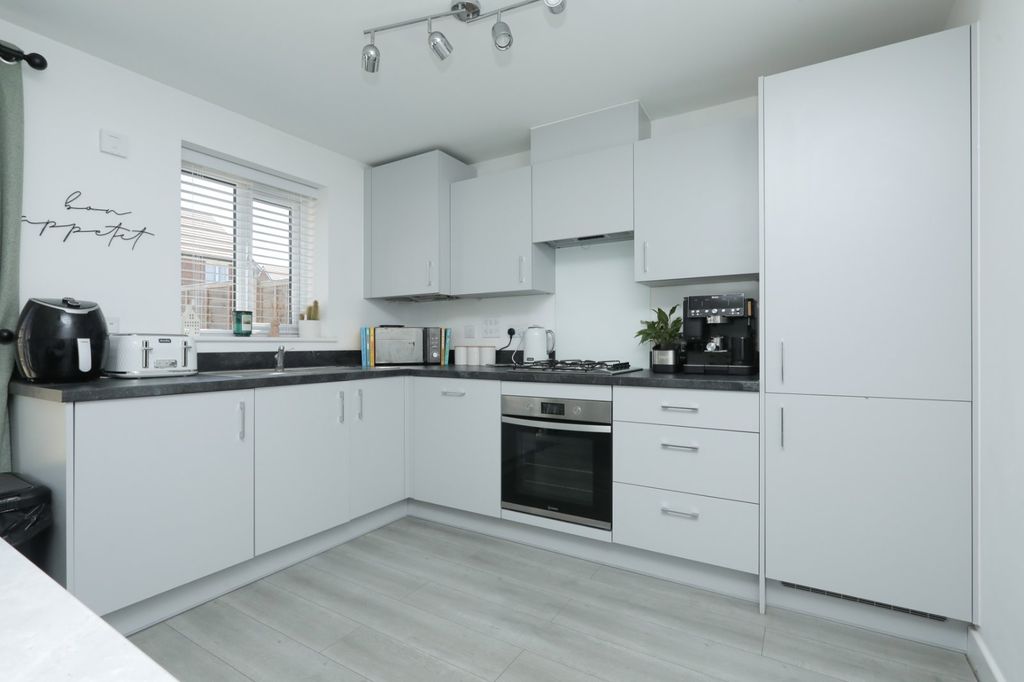 Property photo 2 of 15 Picture 2