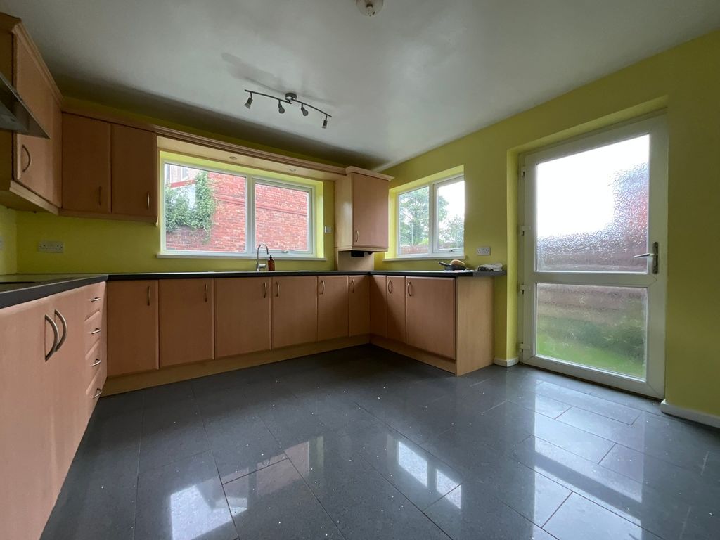 Property photo 1 of 14 4356530