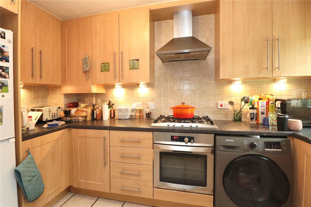 Property photo 2 of 10 Picture No. 04