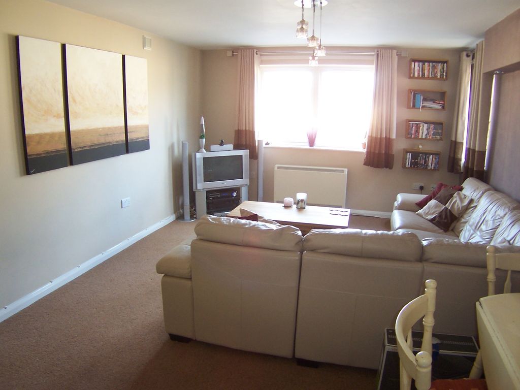 Property photo 2 of 5 Lounge