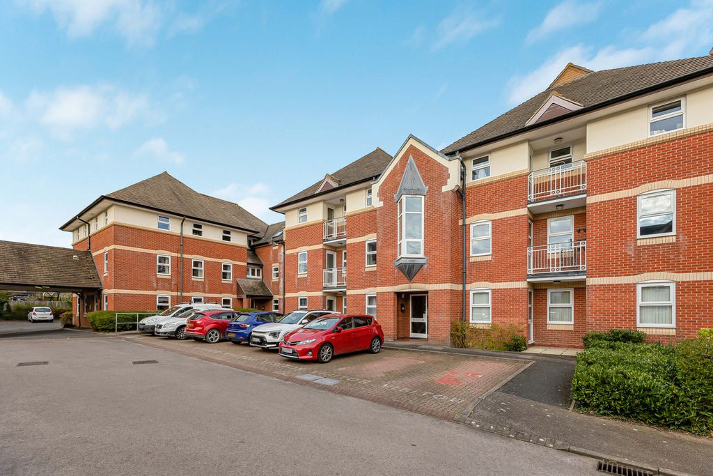 Property photo 1 of 7