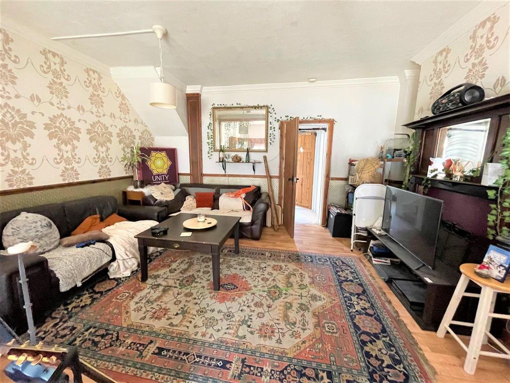 Property photo 2 of 9 Living Room
