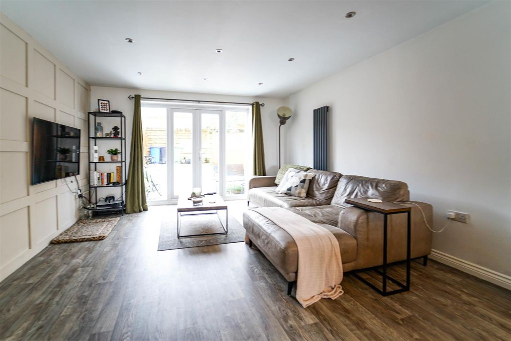 Property photo 3 of 24 3.Jpg