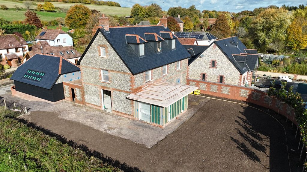 Property photo 2 of 3 Picture No. 01