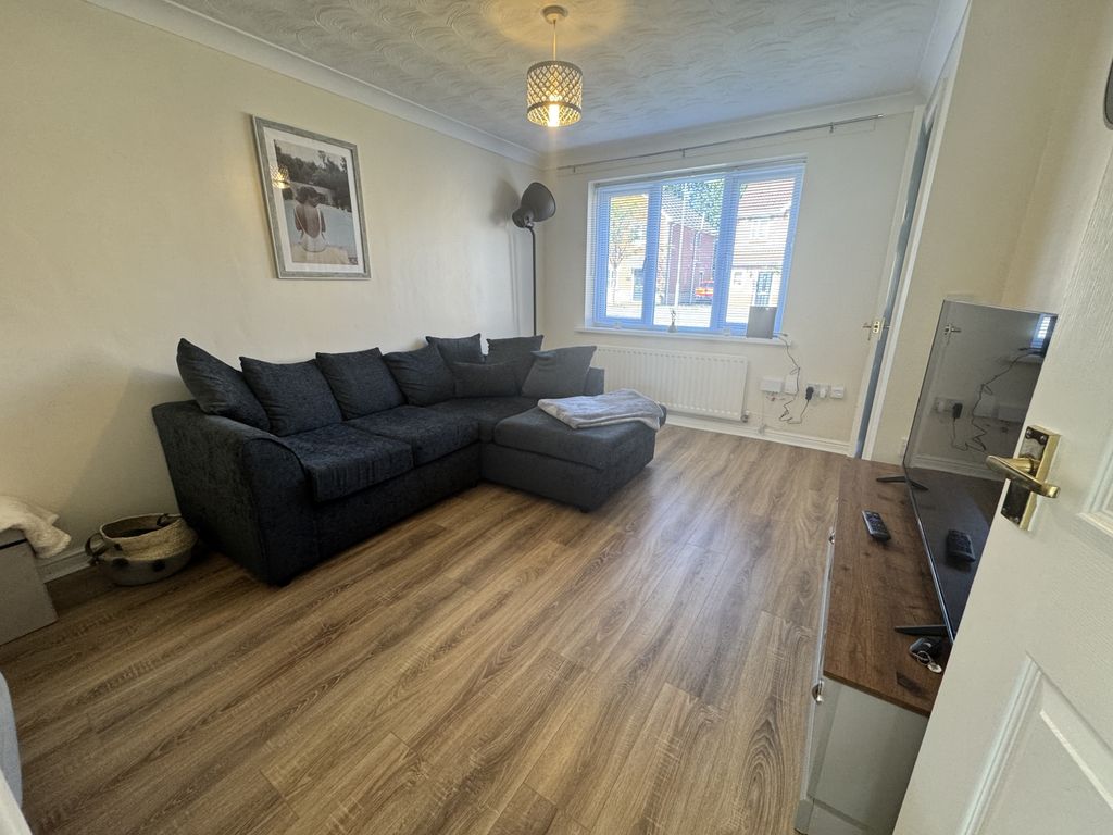 Property photo 3 of 19 Img_9863