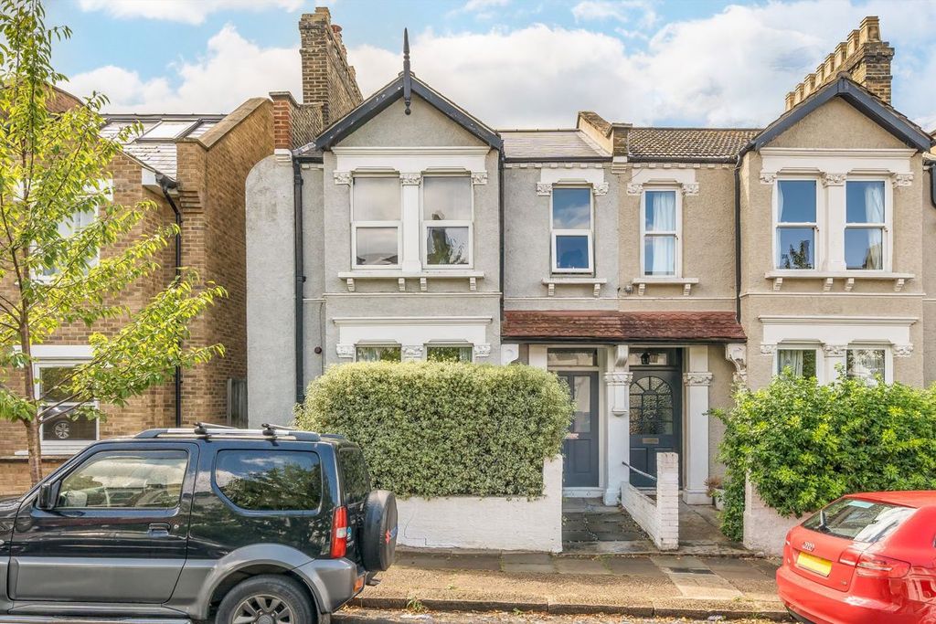 Property photo 1 of 7