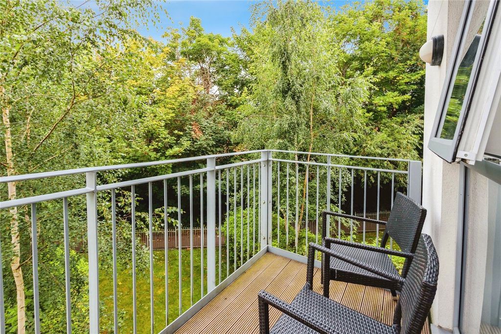 Property photo 2 of 15 Picture No. 05