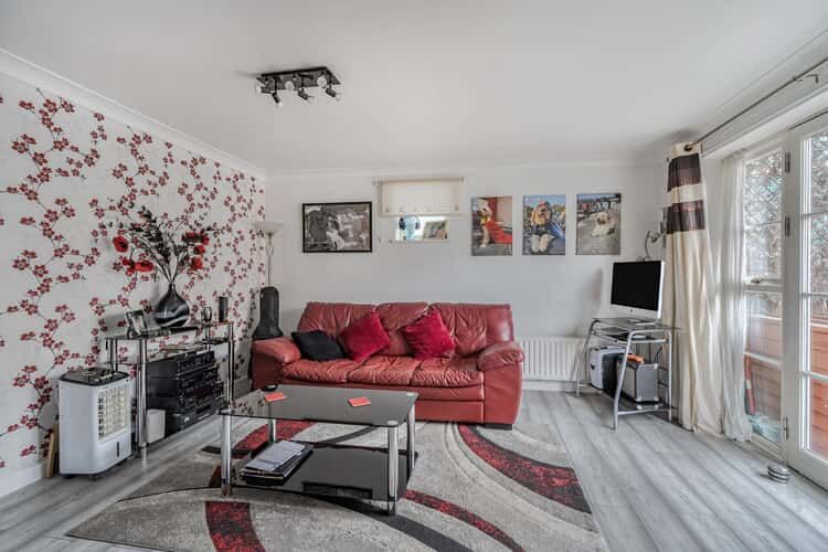 Property photo 2 of 16