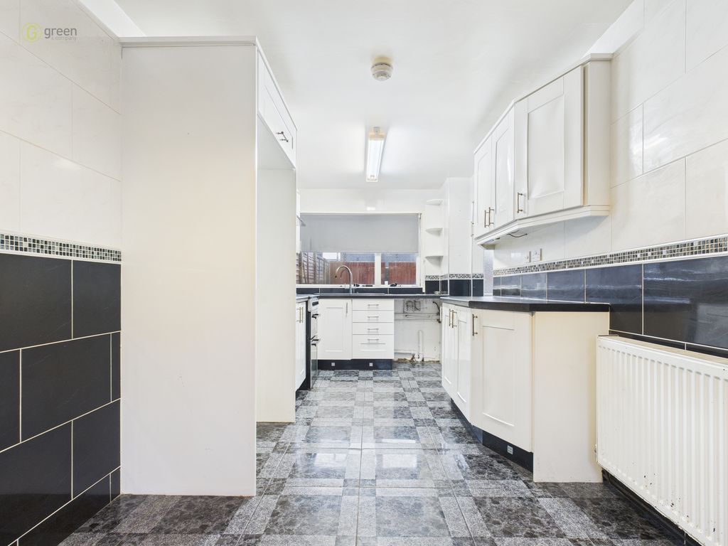 Property photo 3 of 27