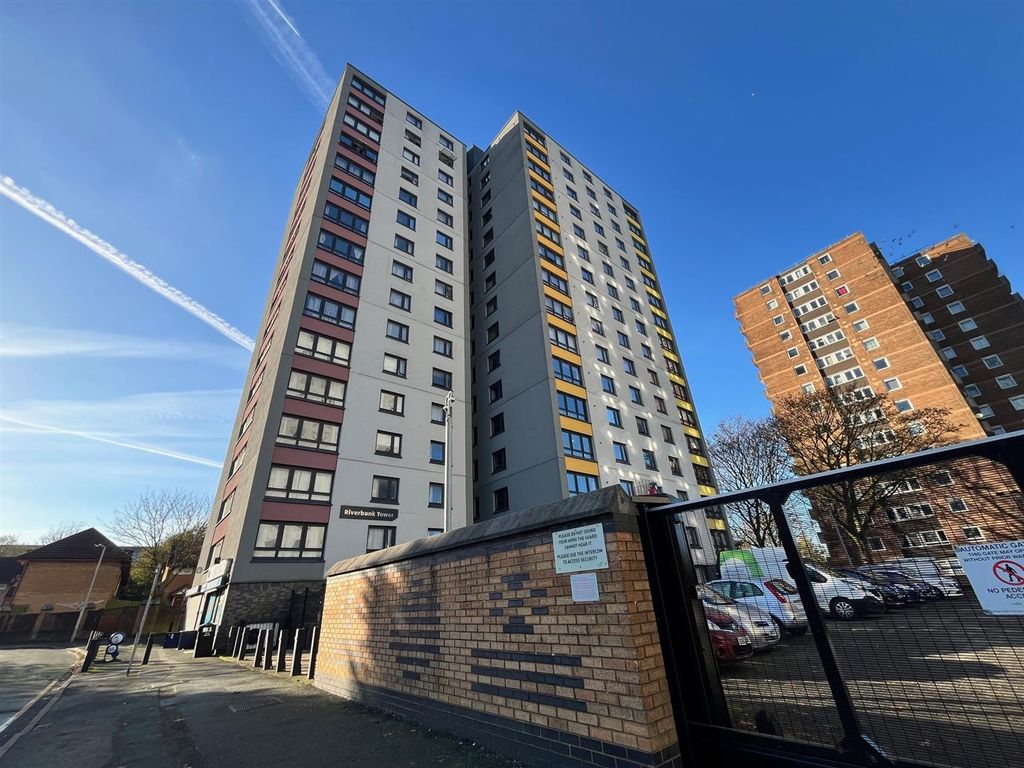 Property photo 3 of 11